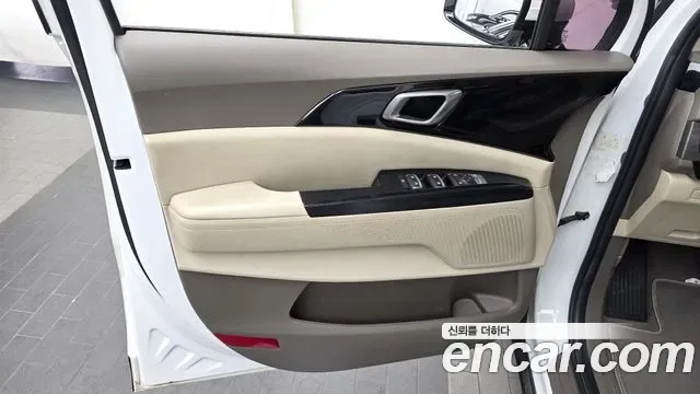 Kia Carnival дизель 9 мест Prestige, миниатюра 30