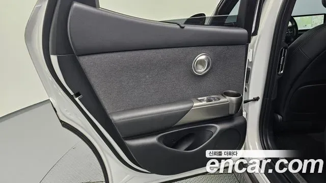 Genesis GV60, миниатюра 21