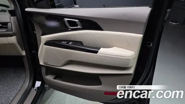 Kia Carnival бензин 7 мест Signature, миниатюра 4