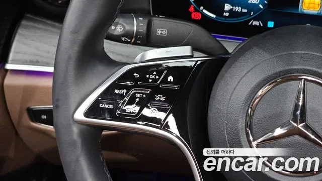 Mercedes-Benz E-Class E250 AMG Line, миниатюра 16