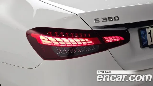 Mercedes-Benz E-Class E350 4MATIC AMG Line, миниатюра 23