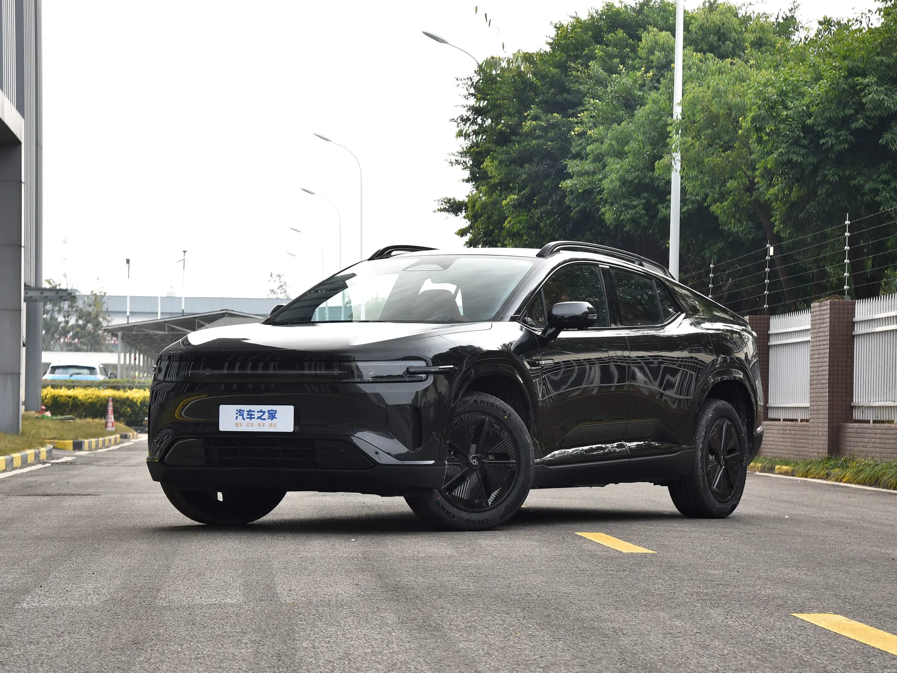 Changan E07
