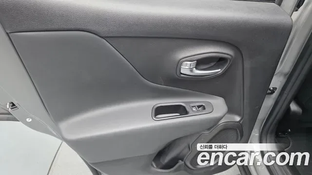 Jeep Renegade, миниатюра 18