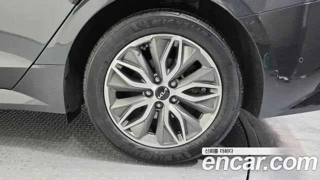 Kia K5 гибрид III Signature, миниатюра 18