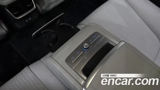 Hyundai Grandeur Calligraphy, миниатюра 2