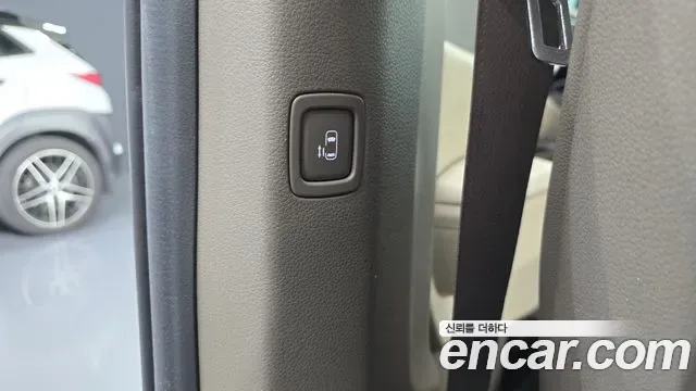 Kia Carnival дизель 9 мест, миниатюра 9