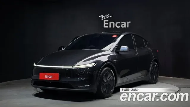 Tesla Y AWD