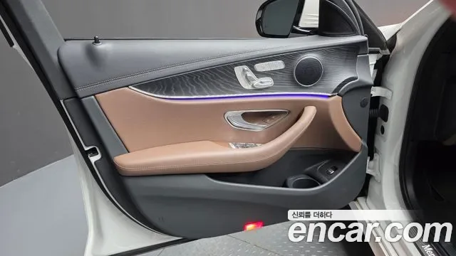 Mercedes-Benz E-Class E250 AMG Line, миниатюра 2