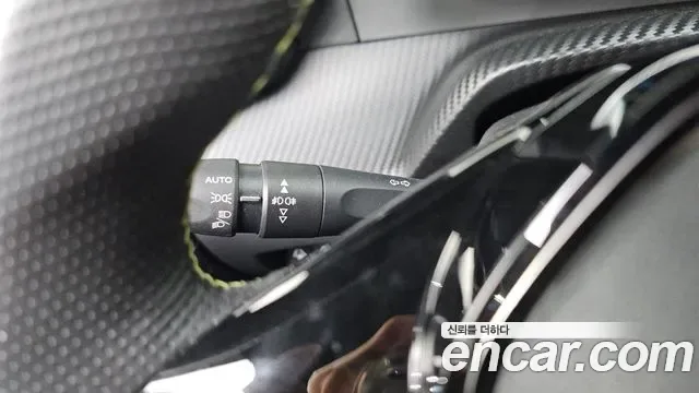 Peugeot E-2008 EV GT, миниатюра 13