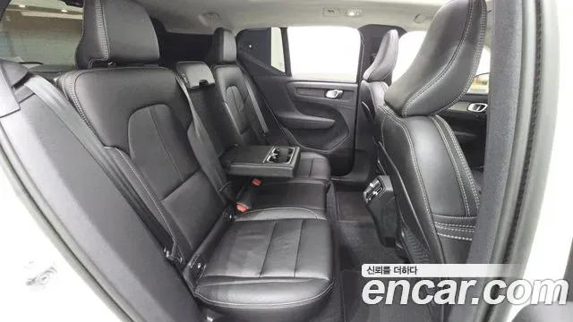 Volvo XC40 B4, миниатюра 15