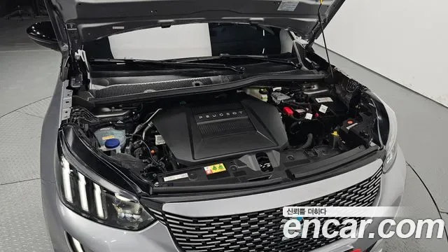 Peugeot E-2008 EV GT, миниатюра 13