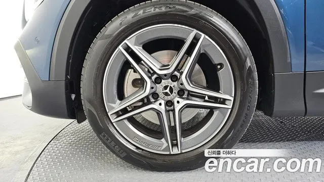 Mercedes-Benz GLB GLB250 4MATIC, миниатюра 3