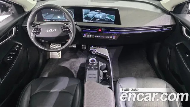 Kia EV6, миниатюра 10