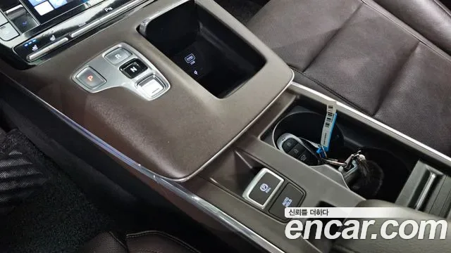 Hyundai Grandeur Premium, миниатюра 4