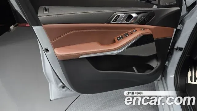 BMW X5 xDrive 40i M, миниатюра 15