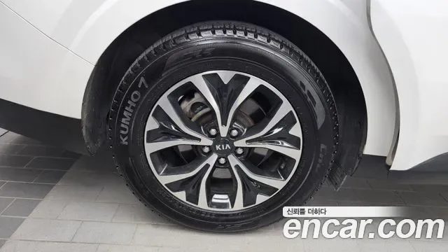 Kia Carnival дизель 9 мест Prestige, миниатюра 2