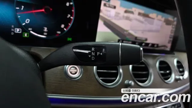 Mercedes-Benz E-Class E250, миниатюра 28