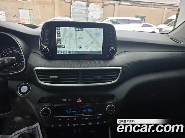 Hyundai TUCSON дизель 2.0 4WD, миниатюра 12