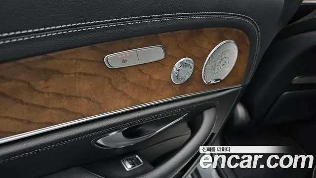 Mercedes-Benz E-Class E300 4MATIC, миниатюра 11