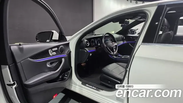 Mercedes-Benz E-Class E250, миниатюра 16