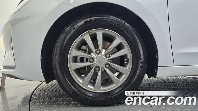 Hyundai Avante AD, миниатюра 11