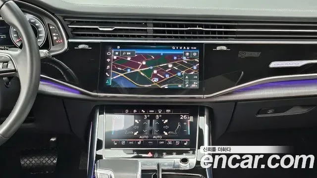 Audi Q8 45 TDI Premium, миниатюра 2