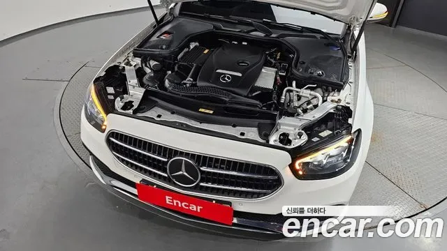 Mercedes-Benz E-Class E250, миниатюра 19