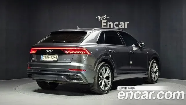 Audi Q8 55 TFSI Premium, миниатюра 12