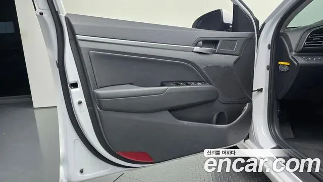 Hyundai Avante AD, миниатюра 5