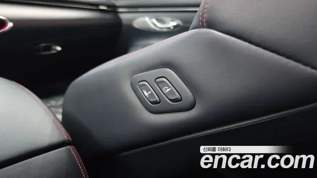Genesis GV70 2.5T бензин 2WD ( ), миниатюра 13