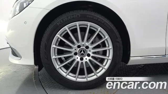 Mercedes-Benz E-Class E250, миниатюра 23