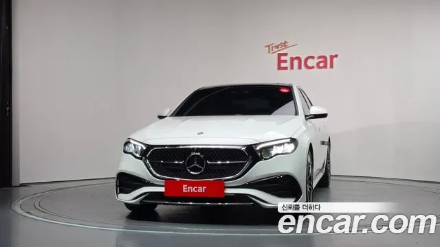 Mercedes-Benz E-Class E200 AMG Line, миниатюра 6