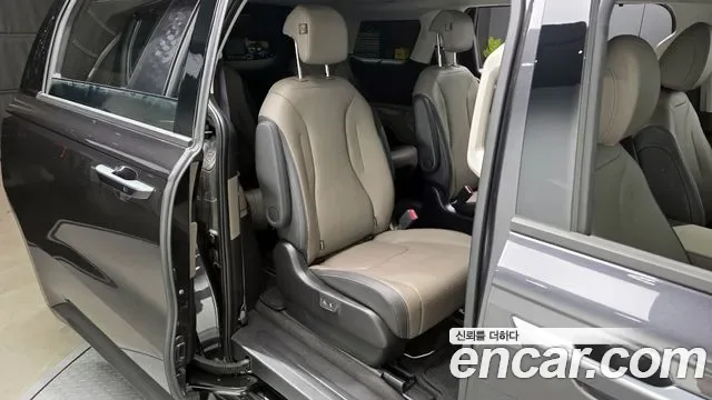 Kia Carnival HEV 9 мест Gravity, миниатюра 5