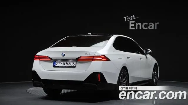 BMW 5 (G60) 520i M, миниатюра 3