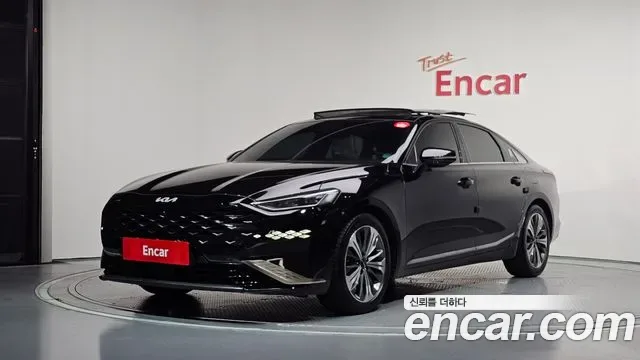 Kia K8 гибрид Signature