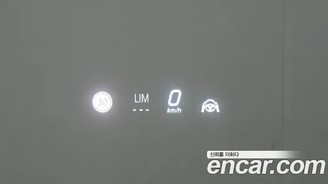 Mercedes-Benz E-Class E200 AMG Line, миниатюра 22