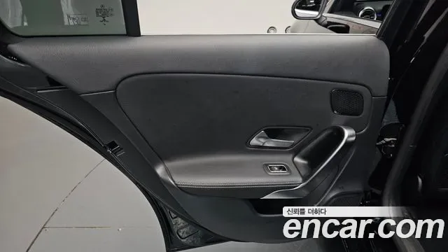 Mercedes-Benz A-Class A220, миниатюра 10