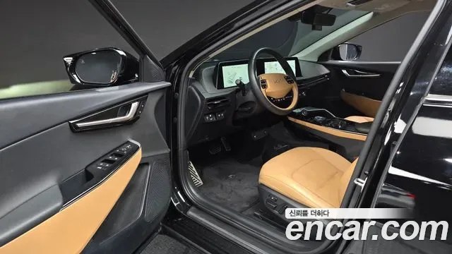 Kia EV6, миниатюра 8