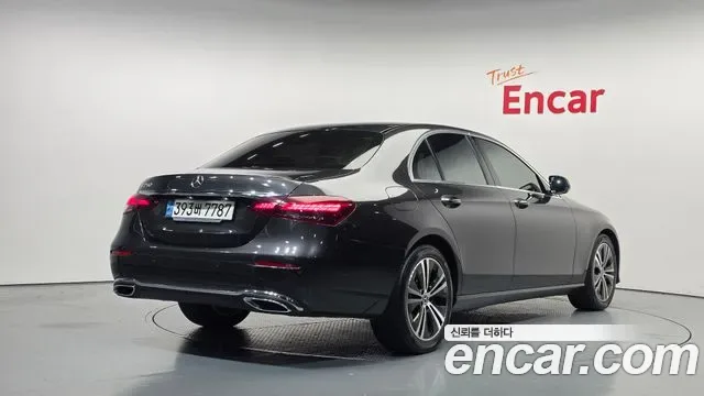 Mercedes-Benz E-Class E250, миниатюра 14