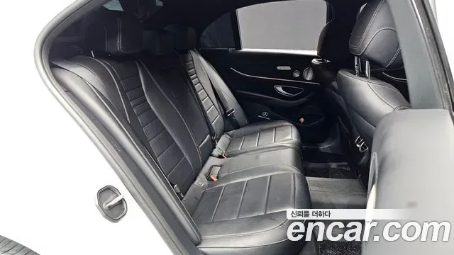 Mercedes-Benz E-Class E220d 4MATIC AMG Line, миниатюра 14