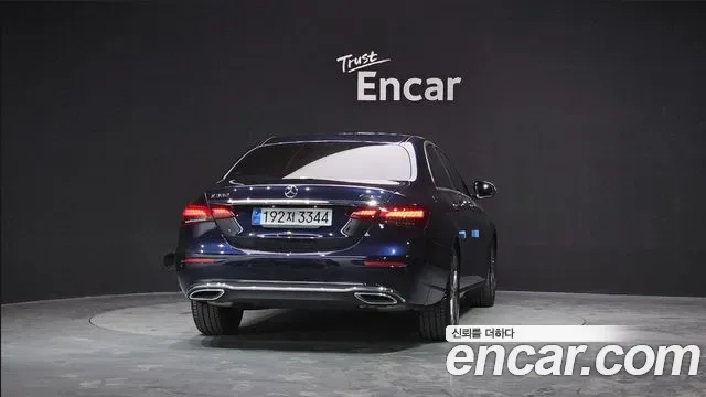 Mercedes-Benz E-Class E350 4MATIC, миниатюра 2