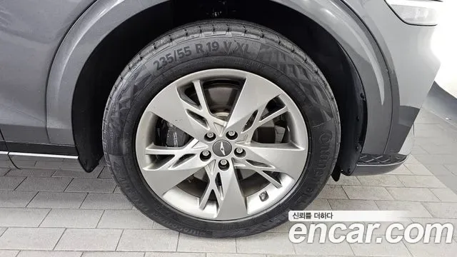 Genesis GV70 2.5T бензин AWD ( ), миниатюра 9