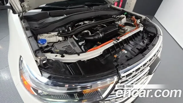 Ford Explorer 3.0 PHEV, миниатюра 2