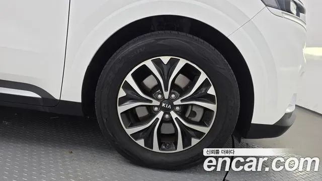 Kia Carnival бензин 9 мест, миниатюра 28