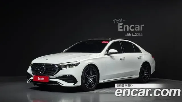 Mercedes-Benz E-Class E300 4MATIC AMG Line