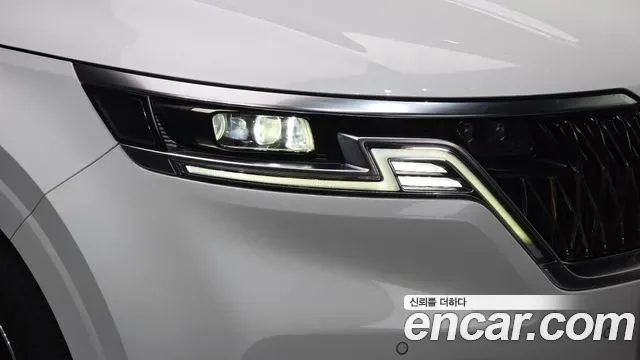 Kia Carnival дизель 7 мест Signature, миниатюра 2