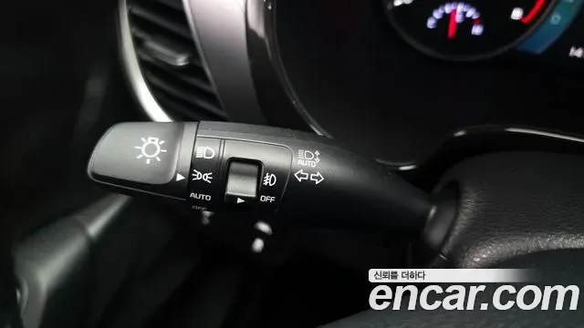 Kia Seltos бензин 1.6 Turbo 2WD Signature, миниатюра 5