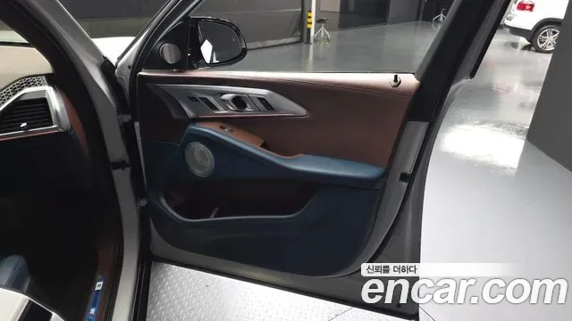 BMW XM, миниатюра 17