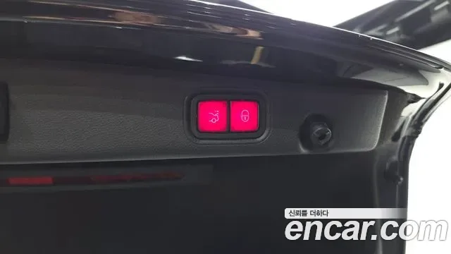Mercedes-Benz E-Class E250, миниатюра 11