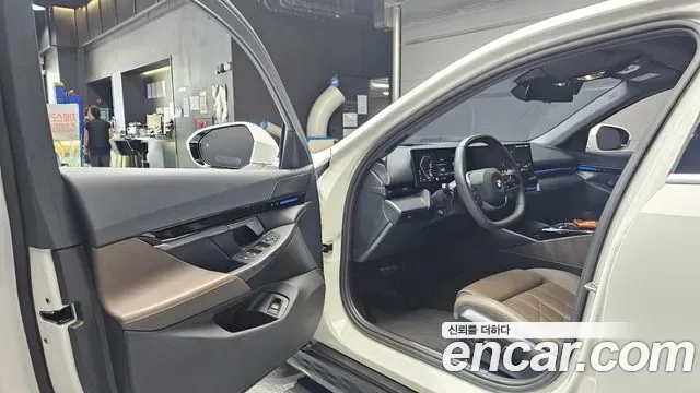 BMW 5 (G60) 520i, миниатюра 14